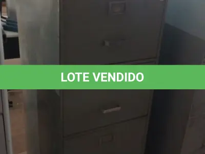 LOTE 394 - 01 ARQUIVO DE AÇO COM 04 GAVETAS. (NO ESTADO) ATENÇÃO! FAZER A VISITAÇÃO ANTES DE ARREMATAR, NÃO SABEMOS SE FUNCIONA, LEILÃO NÃO TEM GARANTIA E NEM DEVOLUÇÃO, SUJEITO A POSSÍVEIS AVARIAS VISÍVEIS/OCULTAS E/OU AUSÊNCIA DE COMPONENTES.