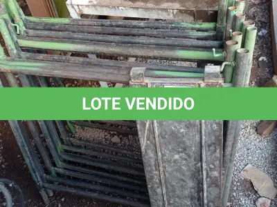 LOTE 176 - 10 PEÇAS ANDAIMES DE 1 X 1M COM 01 PLATAFORMA. (NO ESTADO, NÃO SABEMOS SE FUNCIONA. LEILÃO NÃO TEM GARANTIA E NEM DEVOLUÇÃO, SUJEITO A POSSÍVEIS AVARIAS VISÍVEIS/OCULTAS E/OU AUSÊNCIA DE COMPONENTES)