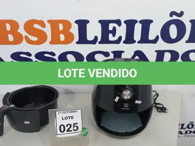 LOTE 025 - 01 AIR FRYER MARCA ELECTROLUX. (NO ESTADO) ATENÇÃO! FAZER A VISITAÇÃO ANTES DE ARREMATAR, NÃO SABEMOS SE FUNCIONA, LEILÃO NÃO TEM GARANTIA E NEM DEVOLUÇÃO, SUJEITO A POSSÍVEIS AVARIAS VISÍVEIS/OCULTAS E/OU AUSÊNCIA DE COMPONENTES