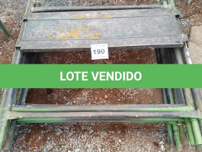 LOTE 190 - 10 PEÇAS ANDAIMES DE 1 X 1M COM 01 PLATAFORMA. (NO ESTADO, NÃO SABEMOS SE FUNCIONA. LEILÃO NÃO TEM GARANTIA E NEM DEVOLUÇÃO, SUJEITO A POSSÍVEIS AVARIAS VISÍVEIS/OCULTAS E/OU AUSÊNCIA DE COMPONENTES)