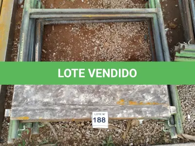 LOTE 188 - 10 PEÇAS ANDAIMES DE 1 X 1M COM 01 PLATAFORMA. (NO ESTADO, NÃO SABEMOS SE FUNCIONA. LEILÃO NÃO TEM GARANTIA E NEM DEVOLUÇÃO, SUJEITO A POSSÍVEIS AVARIAS VISÍVEIS/OCULTAS E/OU AUSÊNCIA DE COMPONENTES)