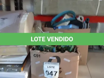 LOTE 047 - 01 LOTE COM VÁRIAS PLACAS DE MOTOR ELÉTRICO, LUMINÁRIAS, DISPENSES, INTERFONES, INTERFACE CELULAR MC-1T E ELETRÔNICOS DIVERSOS. (NO ESTADO) ATENÇÃO! FAZER A VISITAÇÃO ANTES DE ARREMATAR, NÃO SABEMOS SE FUNCIONA, LEILÃO NÃO TEM GARANTIA E NEM DEVOLUÇÃO, SUJEITO A POSSÍVEIS AVARIAS VISÍVEIS/OCULTAS E/OU AUSÊNCIA DE COMPONENTES.