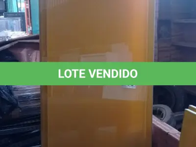 LOTE 508 - 07 PAINÉIS DE VIDRO NA COR AMARELA DE 2,39X0,80. (NO ESTADO) ATENÇÃO! FAZER A VISITAÇÃO ANTES DE ARREMATAR, NÃO SABEMOS SE FUNCIONA, LEILÃO NÃO TEM GARANTIA E NEM DEVOLUÇÃO, SUJEITO A POSSÍVEIS AVARIAS VISÍVEIS/OCULTAS E/OU AUSÊNCIA DE COMPONENTES.