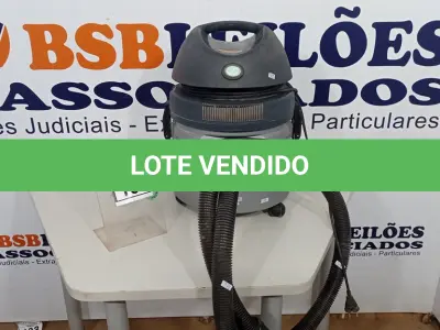 LOTE 102 - 01 ASPIRADOR MARCA ELECTROLUX MODELO HIDROVAC ÁGUA & PÓ. (NO ESTADO) ATENÇÃO! FAZER A VISITAÇÃO ANTES DE ARREMATAR, NÃO SABEMOS SE FUNCIONA, LEILÃO NÃO TEM GARANTIA E NEM DEVOLUÇÃO, SUJEITO A POSSÍVEIS AVARIAS VISÍVEIS/OCULTAS E/OU AUSÊNCIA DE COMPONENTES.