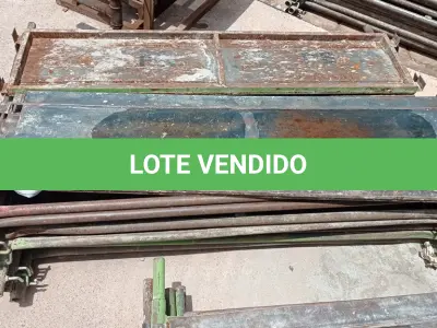 LOTE 135 - 10 PEÇAS ANDAIMES DE 1 X 1,50M COM 04 PLATAFORMA DE 1,50M. (NO ESTADO, NÃO SABEMOS SE FUNCIONA. LEILÃO NÃO TEM GARANTIA E NEM DEVOLUÇÃO, SUJEITO A POSSÍVEIS AVARIAS VISÍVEIS/OCULTAS E/OU AUSÊNCIA DE COMPONENTES)