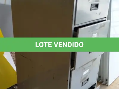 LOTE 511 - 01 ARQUIVO DE AÇO COM 04 GAVETAS. (NO ESTADO) ATENÇÃO! FAZER A VISITAÇÃO ANTES DE ARREMATAR, NÃO SABEMOS SE FUNCIONA, LEILÃO NÃO TEM GARANTIA E NEM DEVOLUÇÃO, SUJEITO A POSSÍVEIS AVARIAS VISÍVEIS/OCULTAS E/OU AUSÊNCIA DE COMPONENTES.