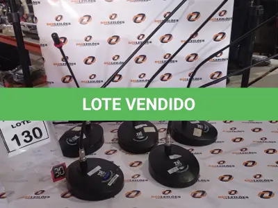 LOTE 130 - 05 MICROFONES DE MESA. (NO ESTADO) ATENÇÃO! FAZER A VISITAÇÃO ANTES DE ARREMATAR, NÃO SABEMOS SE FUNCIONA, LEILÃO NÃO TEM GARANTIA E NEM DEVOLUÇÃO, SUJEITO A POSSÍVEIS AVARIAS VISÍVEIS/OCULTAS E/OU AUSÊNCIA DE COMPONENTES.