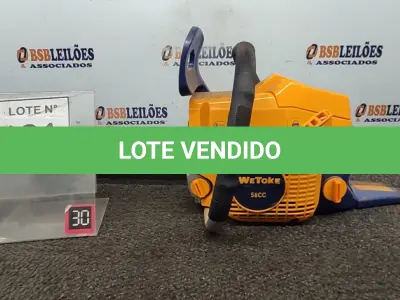 LOTE 131 - 01 MOTOSERRA MARCA WETOKE 58CC 2T. ( NO ESTADO, NÃO SABEMOS SE FUNCIONA. LEILÃO NÃO TEM GARANTIA E NEM DEVOLUÇÃO, SUJEITO A POSSÍVEIS AVARIAS VISÍVEIS/OCULTAS E/OU AUSÊNCIA DE COMPONENTES)