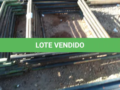 LOTE 199 - 10 PEÇAS ANDAIMES DE 1 X 1M COM 01 PLATAFORMA. (NO ESTADO, NÃO SABEMOS SE FUNCIONA. LEILÃO NÃO TEM GARANTIA E NEM DEVOLUÇÃO, SUJEITO A POSSÍVEIS AVARIAS VISÍVEIS/OCULTAS E/OU AUSÊNCIA DE COMPONENTES)