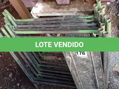 LOTE 176 - 10 PEÇAS ANDAIMES DE 1 X 1M COM 01 PLATAFORMA. (NO ESTADO, NÃO SABEMOS SE FUNCIONA. LEILÃO NÃO TEM GARANTIA E NEM DEVOLUÇÃO, SUJEITO A POSSÍVEIS AVARIAS VISÍVEIS/OCULTAS E/OU AUSÊNCIA DE COMPONENTES)