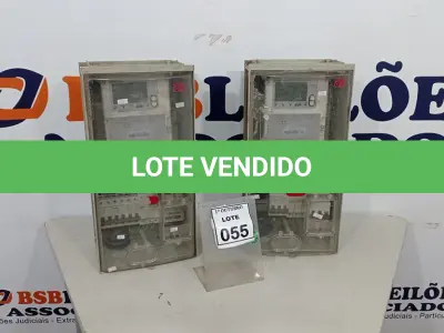 LOTE 055 - 02 RELÓGIOS COM DISJUNTORES PARA ENERGIA SOLAR. (NO ESTADO) ATENÇÃO! FAZER A VISITAÇÃO ANTES DE ARREMATAR, NÃO SABEMOS SE FUNCIONA, LEILÃO NÃO TEM GARANTIA E NEM DEVOLUÇÃO, SUJEITO A POSSÍVEIS AVARIAS VISÍVEIS/OCULTAS E/OU AUSÊNCIA DE COMPONENTES.