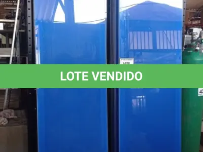 LOTE 501 - 10 PAINÉIS DE VIDRO NA COR AZUL DE 2,38X0,47. (NO ESTADO) ATENÇÃO! FAZER A VISITAÇÃO ANTES DE ARREMATAR, NÃO SABEMOS SE FUNCIONA, LEILÃO NÃO TEM GARANTIA E NEM DEVOLUÇÃO, SUJEITO A POSSÍVEIS AVARIAS VISÍVEIS/OCULTAS E/OU AUSÊNCIA DE COMPONENTES.