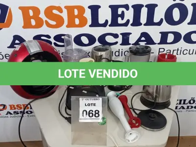 LOTE 068 - 02 PANIFICADORAS ELÉTRICA MULTI PANE, 02 CHALEIRAS ELÉTRICAS, 02 MOTORES DE LIQUIDIFICADOR, 01 COPO DE LIQUIDIFICADOR 01 SANDUICHEIRA, 01 CAFETEIRA, 01 MULTIPROCESSADOR E 01 MIXER. (NO ESTADO) ATENÇÃO! FAZER A VISITAÇÃO ANTES DE ARREMATAR, NÃO SABEMOS SE FUNCIONA, LEILÃO NÃO TEM GARANTIA E NEM DEVOLUÇÃO, SUJEITO A POSSÍVEIS AVARIAS VISÍVEIS/OCULTAS E/OU AUSÊNCIA DE COMPONENTES.