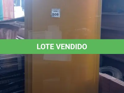 LOTE 508 - 07 PAINÉIS DE VIDRO NA COR AMARELA DE 2,39X0,80. (NO ESTADO) ATENÇÃO! FAZER A VISITAÇÃO ANTES DE ARREMATAR, NÃO SABEMOS SE FUNCIONA, LEILÃO NÃO TEM GARANTIA E NEM DEVOLUÇÃO, SUJEITO A POSSÍVEIS AVARIAS VISÍVEIS/OCULTAS E/OU AUSÊNCIA DE COMPONENTES.