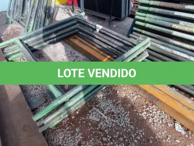 LOTE 180 - 10 PEÇAS ANDAIMES DE 1 X 1M (NO ESTADO, NÃO SABEMOS SE FUNCIONA. LEILÃO NÃO TEM GARANTIA E NEM DEVOLUÇÃO, SUJEITO A POSSÍVEIS AVARIAS VISÍVEIS/OCULTAS E/OU AUSÊNCIA DE COMPONENTES)