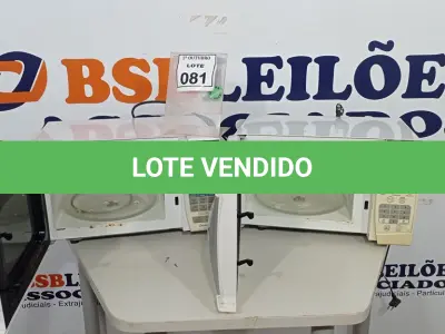 LOTE 081 - 02 MICRO-ONDAS MARCAS ELECTROLUX E PANASONIC. (NO ESTADO) ATENÇÃO! FAZER A VISITAÇÃO ANTES DE ARREMATAR, NÃO SABEMOS SE FUNCIONA, LEILÃO NÃO TEM GARANTIA E NEM DEVOLUÇÃO, SUJEITO A POSSÍVEIS AVARIAS VISÍVEIS/OCULTAS E/OU AUSÊNCIA DE COMPONENTES.