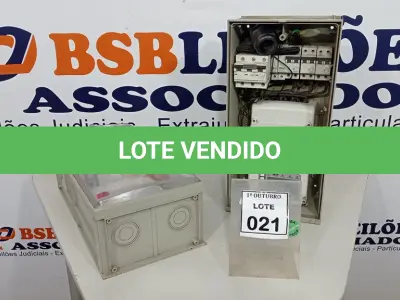 LOTE 021 - 02 RELÓGIOS COM DISJUNTORES PARA ENERGIA SOLAR. (NO ESTADO) ATENÇÃO! FAZER A VISITAÇÃO ANTES DE ARREMATAR, NÃO SABEMOS SE FUNCIONA, LEILÃO NÃO TEM GARANTIA E NEM DEVOLUÇÃO, SUJEITO A POSSÍVEIS AVARIAS VISÍVEIS/OCULTAS E/OU AUSÊNCIA DE COMPONENTES.