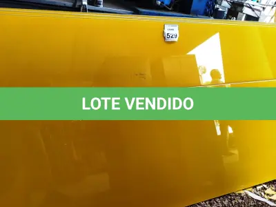 LOTE 529 - 06 PAINÉIS DE VIDRO NA COR AMARELA COM TAMANHOS VARIADOS. (NO ESTADO) ATENÇÃO! FAZER A VISITAÇÃO ANTES DE ARREMATAR, NÃO SABEMOS SE FUNCIONA, LEILÃO NÃO TEM GARANTIA E NEM DEVOLUÇÃO, SUJEITO A POSSÍVEIS AVARIAS VISÍVEIS/OCULTAS E/OU AUSÊNCIA DE COMPONENTES.