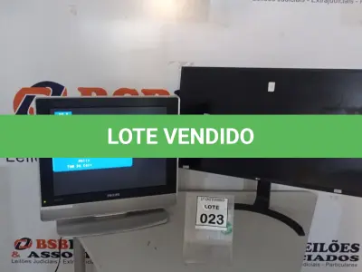 LOTE 023 - 01 MONITOR LCD 32’’ MARCA LG E 01 MONITOR TV MARCA PHILIPS. (NO ESTADO) ATENÇÃO! FAZER A VISITAÇÃO ANTES DE ARREMATAR, NÃO SABEMOS SE FUNCIONA, LEILÃO NÃO TEM GARANTIA E NEM DEVOLUÇÃO, SUJEITO A POSSÍVEIS AVARIAS VISÍVEIS/OCULTAS E/OU AUSÊNCIA DE COMPONENTES.