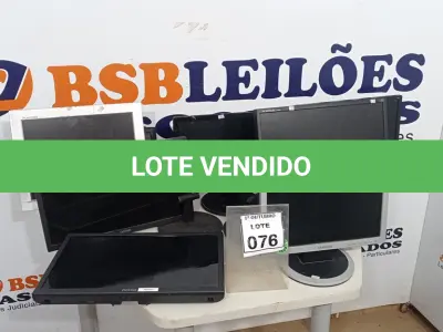 LOTE 076 - 08 MONITORES DE MARCAS E MODELOS DIVERSOS. (NO ESTADO) ATENÇÃO! FAZER A VISITAÇÃO ANTES DE ARREMATAR, NÃO SABEMOS SE FUNCIONA, LEILÃO NÃO TEM GARANTIA E NEM DEVOLUÇÃO, SUJEITO A POSSÍVEIS AVARIAS VISÍVEIS/OCULTAS E/OU AUSÊNCIA DE COMPONENTES