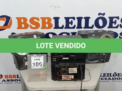 LOTE 106 - 01 GAMEPORT MINI SYSTEM MODELO FM M779 MARCA PHILIPS. (NO ESTADO) ATENÇÃO! FAZER A VISITAÇÃO ANTES DE ARREMATAR, NÃO SABEMOS SE FUNCIONA, LEILÃO NÃO TEM GARANTIA E NEM DEVOLUÇÃO, SUJEITO A POSSÍVEIS AVARIAS VISÍVEIS/OCULTAS E/OU AUSÊNCIA DE COMPONENTES.