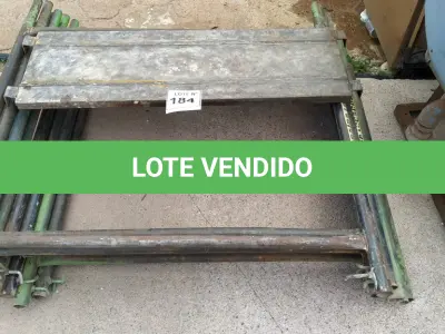 LOTE 184 - 10 PEÇAS ANDAIMES DE 1 X 1M COM 01 PLATAFORMA. (NO ESTADO, NÃO SABEMOS SE FUNCIONA. LEILÃO NÃO TEM GARANTIA E NEM DEVOLUÇÃO, SUJEITO A POSSÍVEIS AVARIAS VISÍVEIS/OCULTAS E/OU AUSÊNCIA DE COMPONENTES)