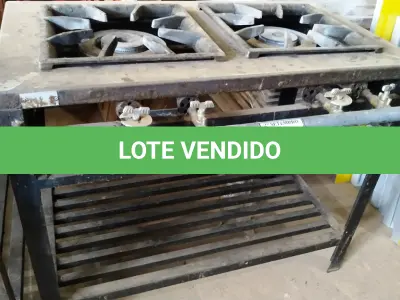 LOTE 489 - 01 FOGÃO INDUSTRIAL COM 02 BOCAS. (NO ESTADO) ATENÇÃO! FAZER A VISITAÇÃO ANTES DE ARREMATAR, NÃO SABEMOS SE FUNCIONA, LEILÃO NÃO TEM GARANTIA E NEM DEVOLUÇÃO, SUJEITO A POSSÍVEIS AVARIAS VISÍVEIS/OCULTAS E/OU AUSÊNCIA DE COMPONENTES.