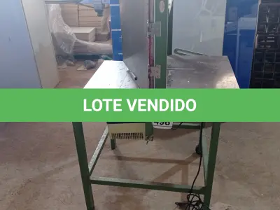 LOTE 498 - 01 GUILHOTINA MANUAL MARCA BENEDINI. (NO ESTADO) ATENÇÃO! FAZER A VISITAÇÃO ANTES DE ARREMATAR, NÃO SABEMOS SE FUNCIONA, LEILÃO NÃO TEM GARANTIA E NEM DEVOLUÇÃO, SUJEITO A POSSÍVEIS AVARIAS VISÍVEIS/OCULTAS E/OU AUSÊNCIA DE COMPONENTES.