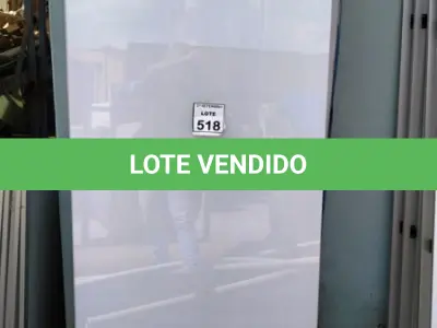 LOTE 518 - 05 PAINÉIS DE VIDRO NA COR BRANCA DE 2,39X0,80. (NO ESTADO) ATENÇÃO! FAZER A VISITAÇÃO ANTES DE ARREMATAR, NÃO SABEMOS SE FUNCIONA, LEILÃO NÃO TEM GARANTIA E NEM DEVOLUÇÃO, SUJEITO A POSSÍVEIS AVARIAS VISÍVEIS/OCULTAS E/OU AUSÊNCIA DE COMPONENTES.
