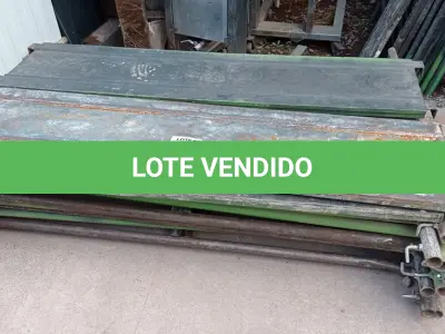 LOTE 181 - 10 PEÇAS ANDAIMES DE 1 X 1,50M COM 04 PLATAFORMA DE 1,50M. (NO ESTADO, NÃO SABEMOS SE FUNCIONA. LEILÃO NÃO TEM GARANTIA E NEM DEVOLUÇÃO, SUJEITO A POSSÍVEIS AVARIAS VISÍVEIS/OCULTAS E/OU AUSÊNCIA DE COMPONENTES)