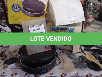 LOTE 128 - 01 MÁQUINA DE CONTAR CÉDULAS, 01 RELÓGIO DE PONTO, 01 DISPENSE DE ÁLCOOL, 01 MASSAGEADOR PORTÁTIL E 01 GRELHADOR E RAQUETE. (NO ESTADO) ATENÇÃO! FAZER A VISITAÇÃO ANTES DE ARREMATAR, NÃO SABEMOS SE FUNCIONA, LEILÃO NÃO TEM GARANTIA E NEM DEVOLUÇÃO, SUJEITO A POSSÍVEIS AVARIAS VISÍVEIS/OCULTAS E/OU AUSÊNCIA DE COMPONENTES.