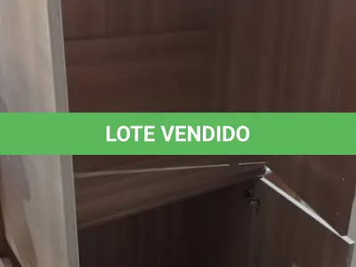 LOTE 389 - 02 ARMÁRIOS BAIXOS DE MADEIRA COM 02 PORTAS. (NO ESTADO) ATENÇÃO! FAZER A VISITAÇÃO ANTES DE ARREMATAR, NÃO SABEMOS SE FUNCIONA, LEILÃO NÃO TEM GARANTIA E NEM DEVOLUÇÃO, SUJEITO A POSSÍVEIS AVARIAS VISÍVEIS/OCULTAS E/OU AUSÊNCIA DE COMPONENTES.