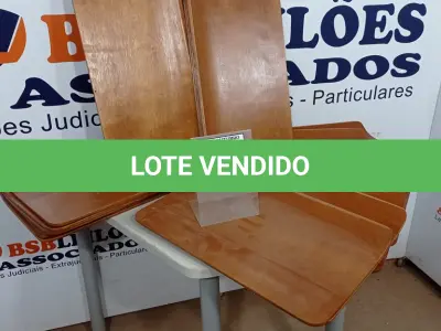 LOTE 093 - 20 PLACAS DE MADEIRA. (NO ESTADO) ATENÇÃO! FAZER A VISITAÇÃO ANTES DE ARREMATAR, NÃO SABEMOS SE FUNCIONA, LEILÃO NÃO TEM GARANTIA E NEM DEVOLUÇÃO, SUJEITO A POSSÍVEIS AVARIAS VISÍVEIS/OCULTAS E/OU AUSÊNCIA DE COMPONENTES.