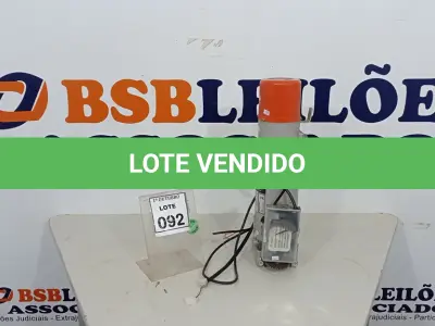 LOTE 092 - 01 AUTOMATIZADOR PARA PORTAS DE ENROLAR. (NO ESTADO) ATENÇÃO! FAZER A VISITAÇÃO ANTES DE ARREMATAR, NÃO SABEMOS SE FUNCIONA, LEILÃO NÃO TEM GARANTIA E NEM DEVOLUÇÃO, SUJEITO A POSSÍVEIS AVARIAS VISÍVEIS/OCULTAS E/OU AUSÊNCIA DE COMPONENTES.