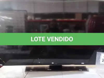 LOTE 233 - 01 TV LCD 55’’ MARCA SAMSUNG. (NO ESTADO) ATENÇÃO! FAZER A VISITAÇÃO ANTES DE ARREMATAR, NÃO SABEMOS SE FUNCIONA, LEILÃO NÃO TEM GARANTIA E NEM DEVOLUÇÃO, SUJEITO A POSSÍVEIS AVARIAS VISÍVEIS/OCULTAS E/OU AUSÊNCIA DE COMPONENTES.