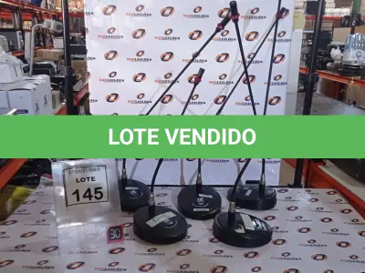 LOTE 145 - 05 MICROFONES DE MESA. (NO ESTADO) ATENÇÃO! FAZER A VISITAÇÃO ANTES DE ARREMATAR, NÃO SABEMOS SE FUNCIONA, LEILÃO NÃO TEM GARANTIA E NEM DEVOLUÇÃO, SUJEITO A POSSÍVEIS AVARIAS VISÍVEIS/OCULTAS E/OU AUSÊNCIA DE COMPONENTES.