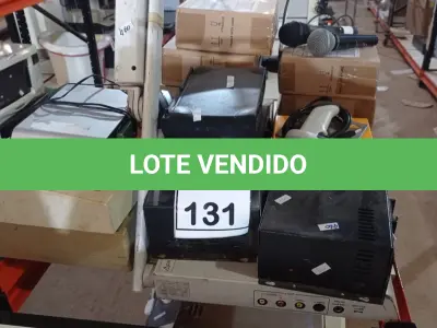 LOTE 131 - 02 ELETROCARDIÓGRAFOS, 01 RETROPROJETOR, 01 SWITCH 24 PORTAS, APROXIMADAMENTE 70 LÂMPADAS 26W PHILIPS, 02 MICROFONES COM RECEPTOR E ELETRÔNICOS DIVERSOS. (NO ESTADO) ATENÇÃO! FAZER A VISITAÇÃO ANTES DE ARREMATAR, NÃO SABEMOS SE FUNCIONA, LEILÃO NÃO TEM GARANTIA E NEM DEVOLUÇÃO, SUJEITO A POSSÍVEIS AVARIAS VISÍVEIS/OCULTAS E/OU AUSÊNCIA DE COMPONENTES.