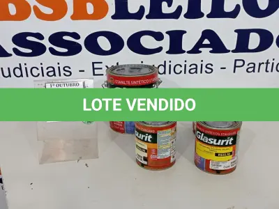 LOTE 385 - 01 LATA DE ESMALTE SINTÉTICO COM 3,6L NA COR BRILHANTE LARANJA IPÊ MARCA GLASURIT E 03 LATAS DE ESMALTE SINTÉTICO COM 900ML CORES VARIADAS MARCA GLASURIT. (NO ESTADO) ATENÇÃO! FAZER A VISITAÇÃO ANTES DE ARREMATAR, NÃO SABEMOS SE FUNCIONA, LEILÃO NÃO TEM GARANTIA E NEM DEVOLUÇÃO, SUJEITO A POSSÍVEIS AVARIAS VISÍVEIS/OCULTAS E/OU AUSÊNCIA DE COMPONENTES.