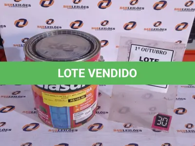 LOTE 329 - 01 LATA DE ESMALTE SINTÉTICO COM 3,6L NA COR BRILHANTE AZUL FRANÇA MARCA GLASURIT. (NO ESTADO) ATENÇÃO! FAZER A VISITAÇÃO ANTES DE ARREMATAR, NÃO SABEMOS SE FUNCIONA, LEILÃO NÃO TEM GARANTIA E NEM DEVOLUÇÃO, SUJEITO A POSSÍVEIS AVARIAS VISÍVEIS/OCULTAS E/OU AUSÊNCIA DE COMPONENTES.