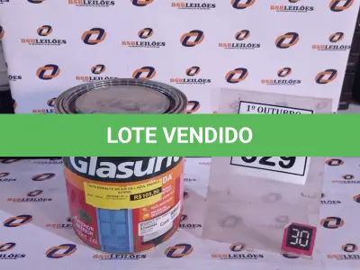 LOTE 329 - 01 LATA DE ESMALTE SINTÉTICO COM 3,6L NA COR BRILHANTE AZUL FRANÇA MARCA GLASURIT. (NO ESTADO) ATENÇÃO! FAZER A VISITAÇÃO ANTES DE ARREMATAR, NÃO SABEMOS SE FUNCIONA, LEILÃO NÃO TEM GARANTIA E NEM DEVOLUÇÃO, SUJEITO A POSSÍVEIS AVARIAS VISÍVEIS/OCULTAS E/OU AUSÊNCIA DE COMPONENTES.