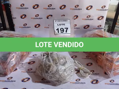 LOTE 197 - 01 LOTE COM GRANDE QUANTIDADE DE FONES DE OUVIDO E CABOS DE CARREGADOR. (NO ESTADO) ATENÇÃO! FAZER A VISITAÇÃO ANTES DE ARREMATAR, NÃO SABEMOS SE FUNCIONA, LEILÃO NÃO TEM GARANTIA E NEM DEVOLUÇÃO, SUJEITO A POSSÍVEIS AVARIAS VISÍVEIS/OCULTAS E/OU AUSÊNCIA DE COMPONENTES.