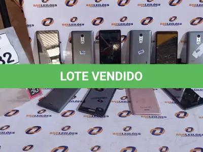 LOTE 182 - 10 CELULARES MARCA POSITIVO. (NO ESTADO) ATENÇÃO! FAZER A VISITAÇÃO ANTES DE ARREMATAR, NÃO SABEMOS SE FUNCIONA, LEILÃO NÃO TEM GARANTIA E NEM DEVOLUÇÃO, SUJEITO A POSSÍVEIS AVARIAS VISÍVEIS/OCULTAS E/OU AUSÊNCIA DE COMPONENTES