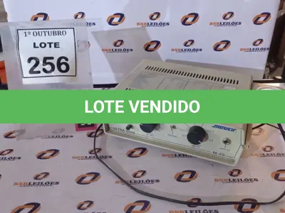 LOTE 256 - 01 APARELHO DE ULTRASSOM M-45. (NO ESTADO) ATENÇÃO! FAZER A VISITAÇÃO ANTES DE ARREMATAR, NÃO SABEMOS SE FUNCIONA, LEILÃO NÃO TEM GARANTIA E NEM DEVOLUÇÃO, SUJEITO A POSSÍVEIS AVARIAS VISÍVEIS/OCULTAS E/OU AUSÊNCIA DE COMPONENTES.