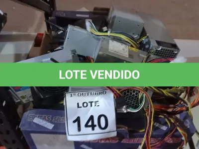 LOTE 140 - 01 LOTE COM FONTES DE PC, ROTEADORES E CABOS DIVERSOS. (NO ESTADO) ATENÇÃO! FAZER A VISITAÇÃO ANTES DE ARREMATAR, NÃO SABEMOS SE FUNCIONA, LEILÃO NÃO TEM GARANTIA E NEM DEVOLUÇÃO, SUJEITO A POSSÍVEIS AVARIAS VISÍVEIS/OCULTAS E/OU AUSÊNCIA DE COMPONENTES.