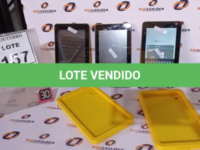 LOTE 157 - 03 TABLETS MARCA CCE. (NO ESTADO) ATENÇÃO! FAZER A VISITAÇÃO ANTES DE ARREMATAR, NÃO SABEMOS SE FUNCIONA, LEILÃO NÃO TEM GARANTIA E NEM DEVOLUÇÃO, SUJEITO A POSSÍVEIS AVARIAS VISÍVEIS/OCULTAS E/OU AUSÊNCIA DE COMPONENTES.