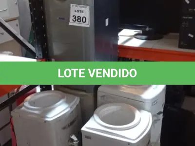 LOTE 380 - 04 BEBEDOUROS PARA GARRAFÃO. (NO ESTADO) ATENÇÃO! FAZER A VISITAÇÃO ANTES DE ARREMATAR, NÃO SABEMOS SE FUNCIONA, LEILÃO NÃO TEM GARANTIA E NEM DEVOLUÇÃO, SUJEITO A POSSÍVEIS AVARIAS VISÍVEIS/OCULTAS E/OU AUSÊNCIA DE COMPONENTES.