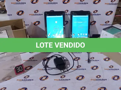 LOTE 212 - 02 TABLETS MODELO VENUE 7 16GB TELA HD 7’’ MARCA DELL. (NO ESTADO) ATENÇÃO! FAZER A VISITAÇÃO ANTES DE ARREMATAR, NÃO SABEMOS SE FUNCIONA, LEILÃO NÃO TEM GARANTIA E NEM DEVOLUÇÃO, SUJEITO A POSSÍVEIS AVARIAS VISÍVEIS/OCULTAS E/OU AUSÊNCIA DE COMPONENTES.