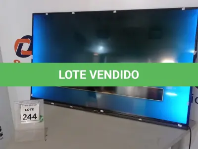 LOTE 244 - 01 TV LCD 50’’ MARCA PHILIPS. (NO ESTADO) ATENÇÃO! FAZER A VISITAÇÃO ANTES DE ARREMATAR, NÃO SABEMOS SE FUNCIONA, LEILÃO NÃO TEM GARANTIA E NEM DEVOLUÇÃO, SUJEITO A POSSÍVEIS AVARIAS VISÍVEIS/OCULTAS E/OU AUSÊNCIA DE COMPONENTES.