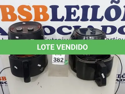 LOTE 382 - 02 AIR FRYER. (NO ESTADO) ATENÇÃO! FAZER A VISITAÇÃO ANTES DE ARREMATAR, NÃO SABEMOS SE FUNCIONA, LEILÃO NÃO TEM GARANTIA E NEM DEVOLUÇÃO, SUJEITO A POSSÍVEIS AVARIAS VISÍVEIS/OCULTAS E/OU AUSÊNCIA DE COMPONENTES.