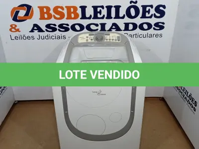 LOTE 356 - 01 MÁQUINA DE LAVAR LAVA E SECA 12KG 220V MARCA ELECTROLUX. (NO ESTADO) ATENÇÃO! FAZER A VISITAÇÃO ANTES DE ARREMATAR, NÃO SABEMOS SE FUNCIONA, LEILÃO NÃO TEM GARANTIA E NEM DEVOLUÇÃO, SUJEITO A POSSÍVEIS AVARIAS VISÍVEIS/OCULTAS E/OU AUSÊNCIA DE COMPONENTES.